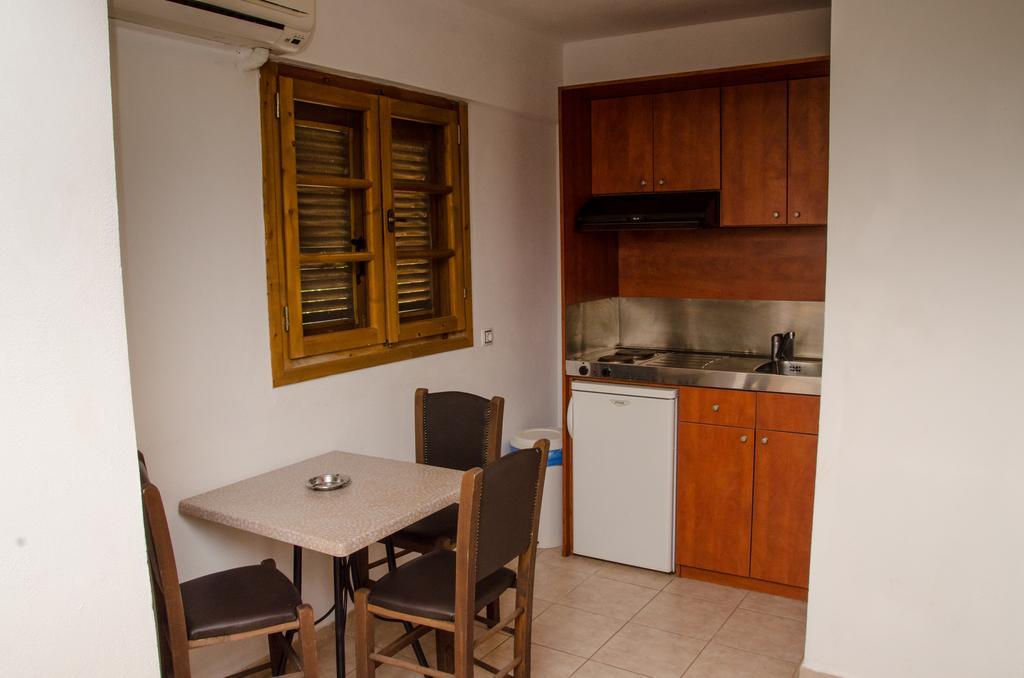 Sun Club Olympia Apartment แอร์ซอนิสซอส ภายนอก รูปภาพ
